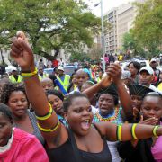 Demonstranter fra ANCs ungdomsforbund ANCYL demonstrerer i Johannesburg.