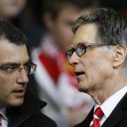 Liverpools amerikanske eier John Henry (t.h.) spiller seg selv i «Moneyball». 